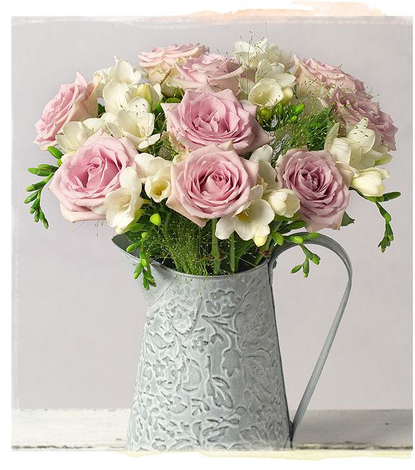Freesias & Roses - Only &pound;26.40 delivered