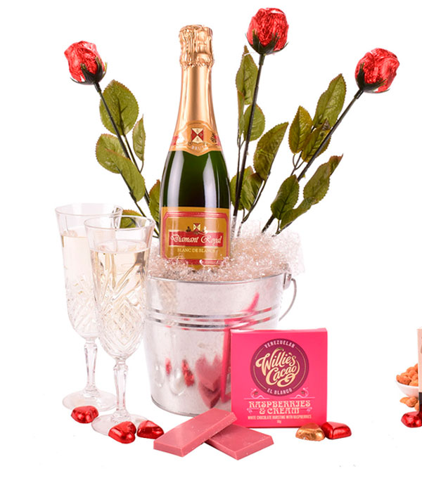 Hearts and Roses - Only &pound;17.60 delivered